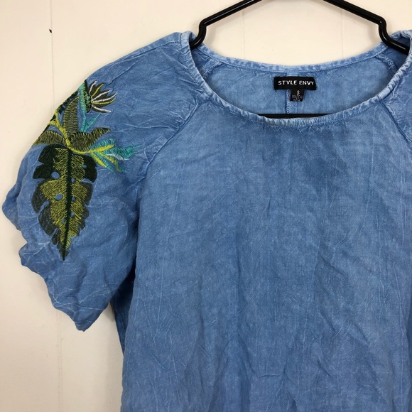 Style Envy Cropped Embroidered Blouse Sz S - Picture 2 of 9